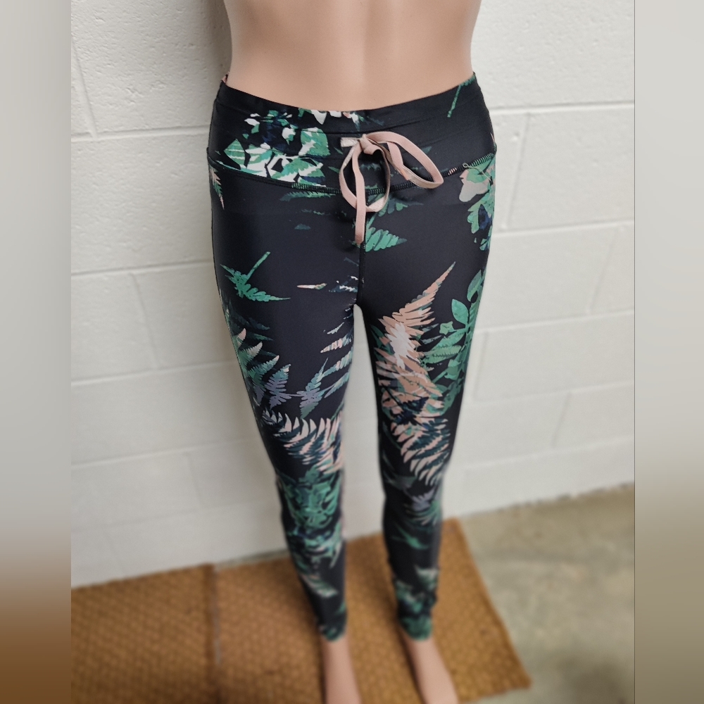 The Upside Super Comfy Sz S Yoga Leggings with Breathable Mesh Knees